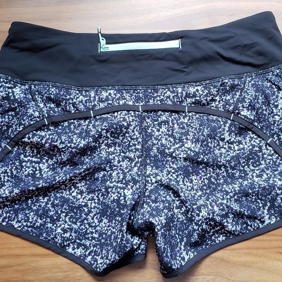 SOLD RARE Lululemon Run Times Short *4-way Stretch - Picture 5 of 5